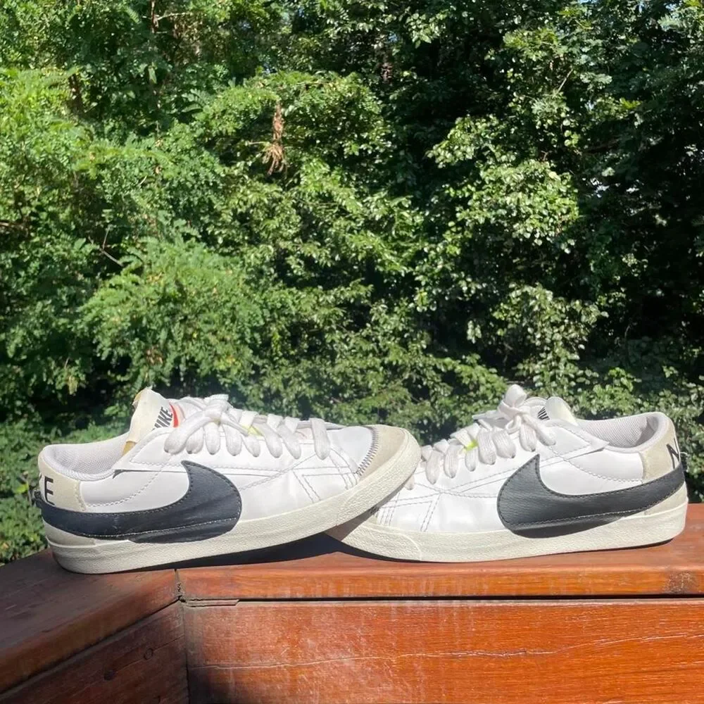 Nike Blazer Low '77 Jumbo Men's 13 White and Black Trainers